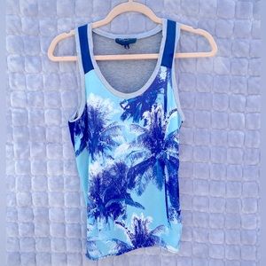 Womens tank tops size Medium